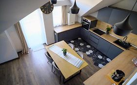 Popa Apartment